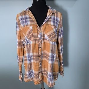 Thread and supply button down top sz L